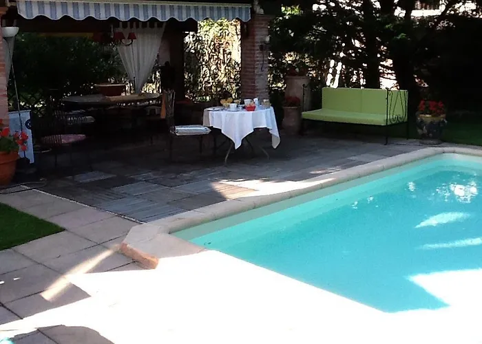 Du Canal Bed & Breakfast Toulouse